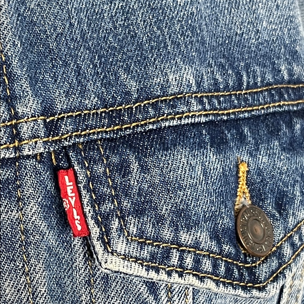 LEVI’S Women’s Trucker Denim Jean Jacket Sz Small - Picture 3 of 9
